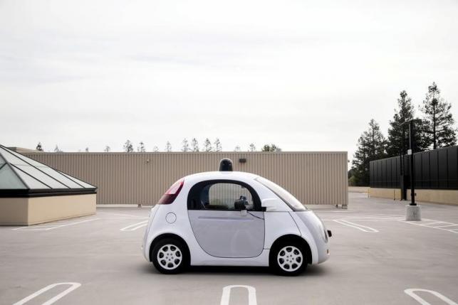 谷歌自驾汽车新进展:寻找合作伙伴 软件出错率