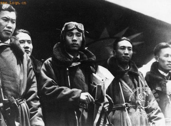 抗战后期中国空军崛起逆袭 日军机干挨打冈村