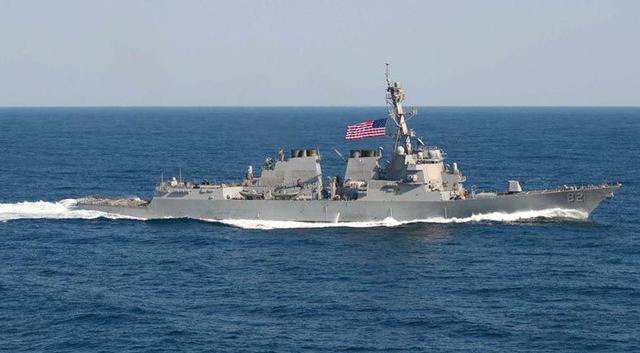 国防部回应美舰进中建岛12海里 对美舰警告驱