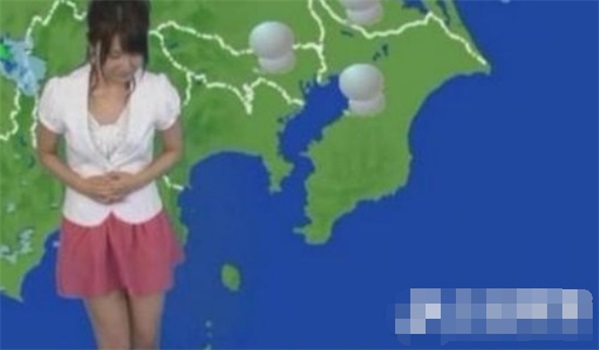 日本女主播节目时尿急 姿势撩人全国直播